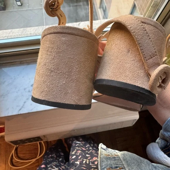 Prada Black and Cream Wave Sandals - Picture 3 of 5